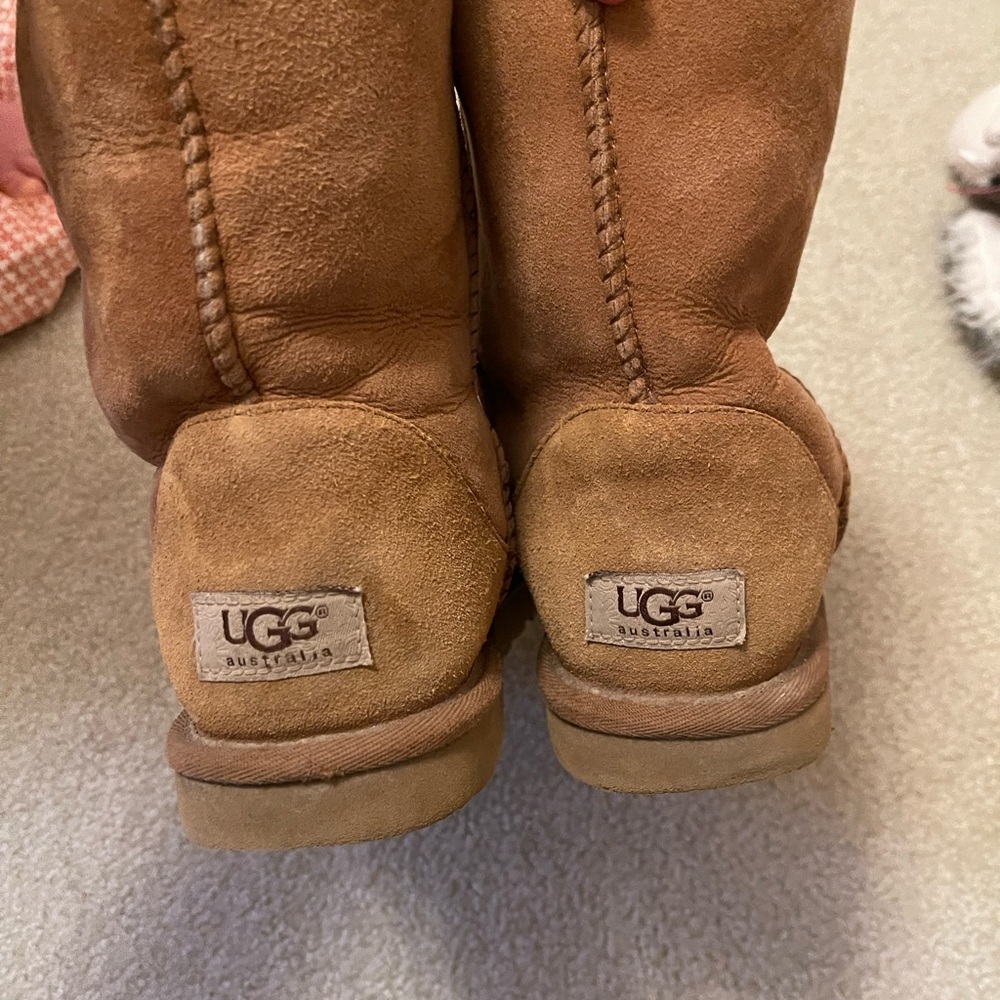 UGG Australia Classic Boots